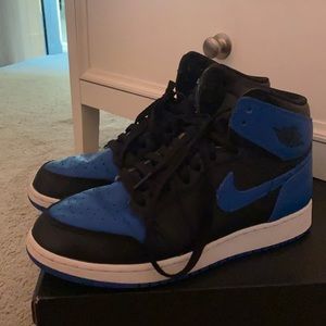 royal blue jordan’s (mids)